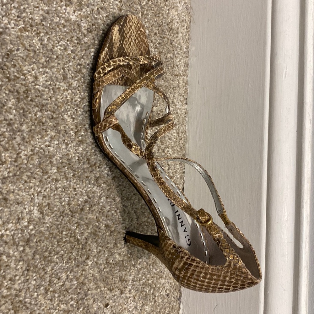 Gianni bini shimmer snakeskin sandals. Size 6.5 - Picture 2 of 10